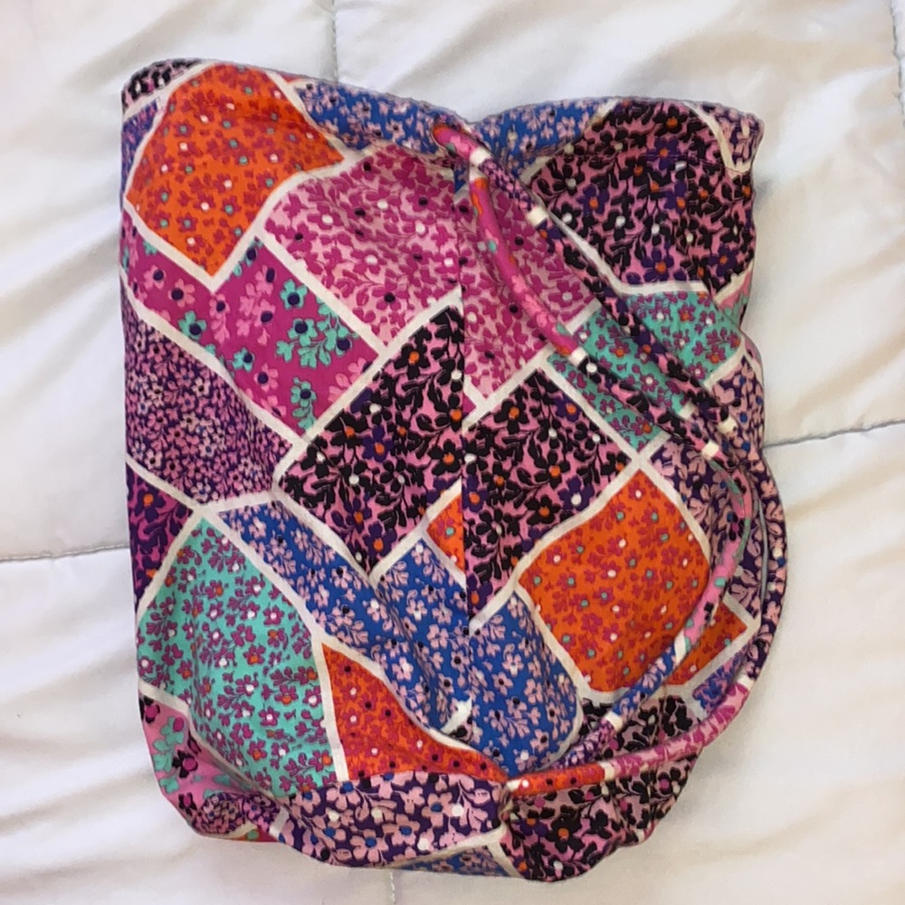 Vera Bradley Draw String Bag🌸 - Picture 3 of 5